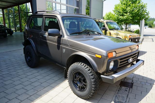 Lada niva bronto prestige