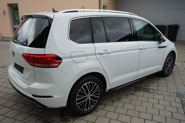 Volkswagen Touran HIGHLINE R-LINE 1.5TSi DSG 110kW LED NAVI KAMERA FAMILIY 