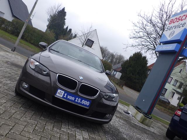 BMW 3er - 320i Cabrio Hardtop - Leder, PDC, el. Sitze