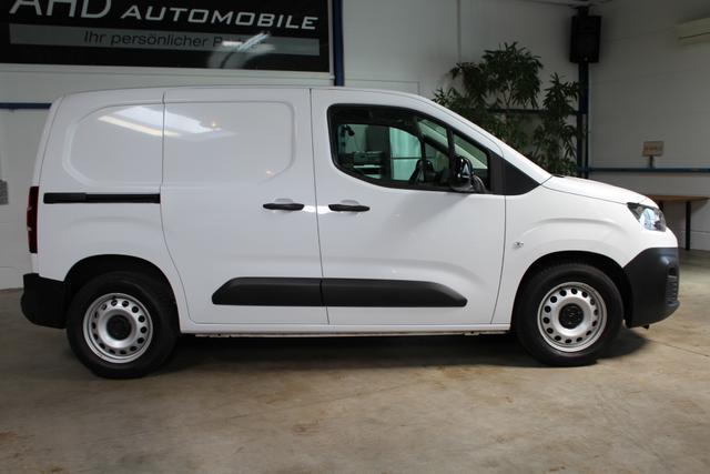 Citro&euml;n e-Berlingo Kasten Club L1 136 PS 
