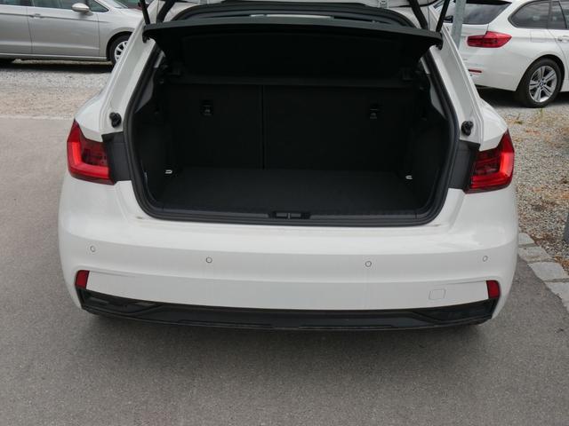 Audi A1 Sportback 30 TFSI ADVANCED * PARKTRONIC R&Uuml;CKFAHRKAMERA SITZHEIZUNG TEMPOMAT 