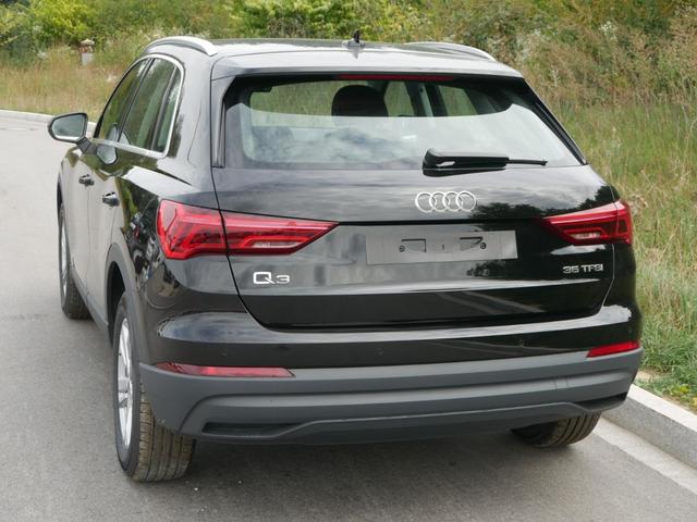 Audi Q3 35 TFSI CoD * MMI NAVI PLUS LED PDC SHZG VIRTUAL COCKPIT TEMPOMAT 17 ZOLL 