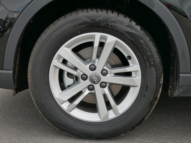 Audi Q3 35 TFSI CoD * MMI NAVI PLUS LED PDC SHZG VIRTUAL COCKPIT TEMPOMAT 17 ZOLL 