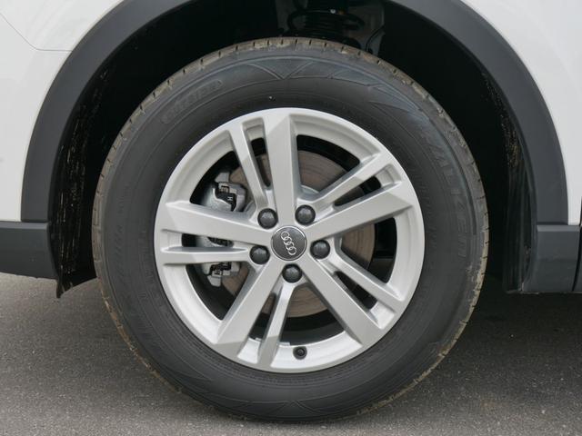 Audi Q3 35 TFSI CoD * MMI NAVI PLUS LED PDC SHZG VIRTUAL COCKPIT TEMPOMAT 17 ZOLL 