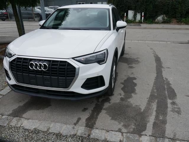 Audi Q3 35 TFSI CoD * LED PARKTRONIC SITZHEIZUNG VIRTUAL COCKPIT 17 ZOLL TEMPOMAT 