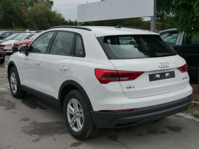 Audi Q3 35 TFSI CoD * LED PARKTRONIC SITZHEIZUNG VIRTUAL COCKPIT 17 ZOLL TEMPOMAT 