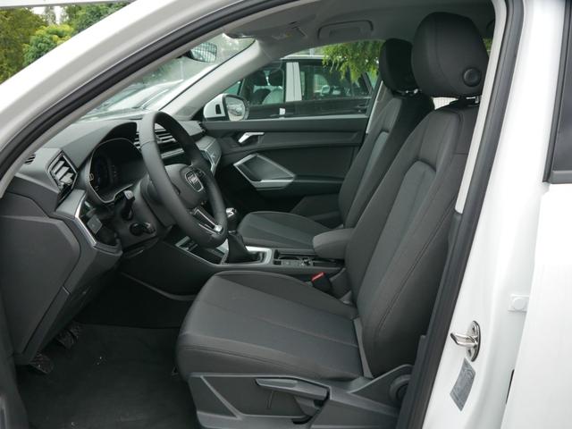 Audi Q3 35 TFSI CoD * LED PARKTRONIC SITZHEIZUNG VIRTUAL COCKPIT 17 ZOLL TEMPOMAT 