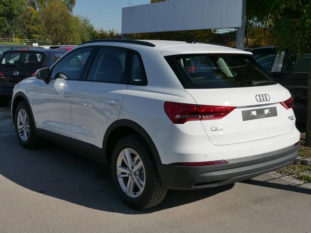 Audi Q3 35 TDI DPF QUATTRO * LED PARKTRONIC SITZHEIZUNG VIRTUAL COCKPIT TEMPOMAT 
