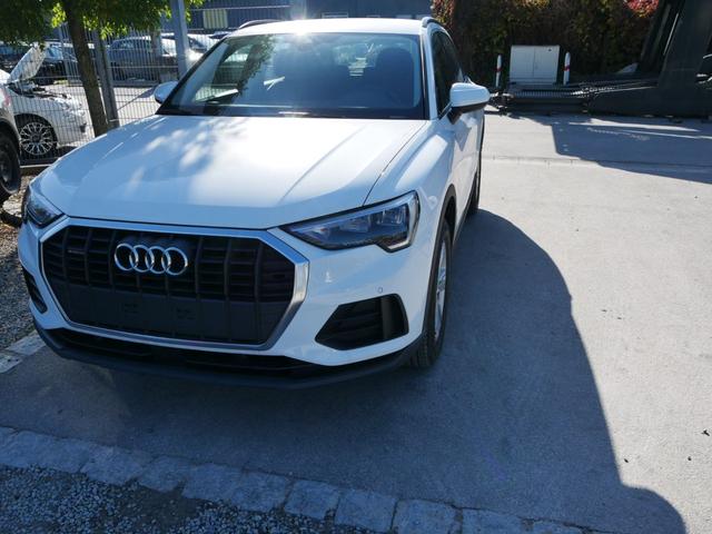 Audi Q3 35 TDI DPF QUATTRO * LED PARKTRONIC SITZHEIZUNG VIRTUAL COCKPIT TEMPOMAT 