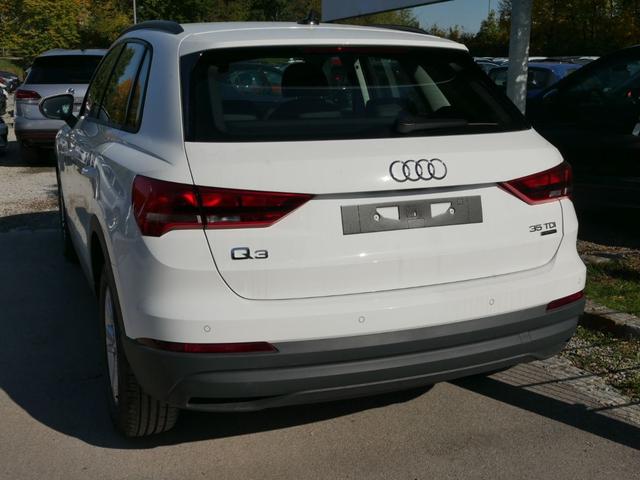 Audi Q3 35 TDI DPF QUATTRO * LED PARKTRONIC SITZHEIZUNG VIRTUAL COCKPIT TEMPOMAT 