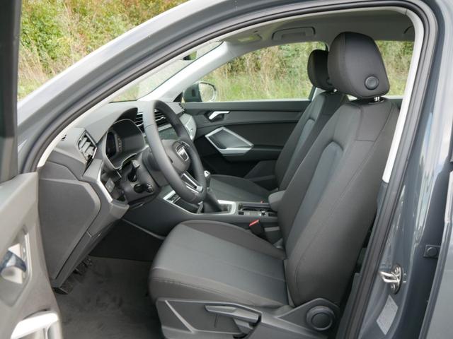 Audi Q3 35 TFSI CoD * LED PARKTRONIC SITZHEIZUNG VIRTUAL COCKPIT 17 ZOLL TEMPOMAT 