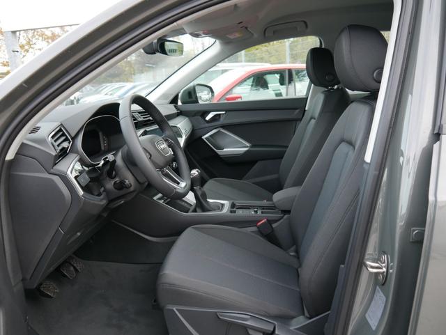 Audi Q3 35 TDI DPF QUATTRO * LED PARKTRONIC SITZHEIZUNG VIRTUAL COCKPIT TEMPOMAT 