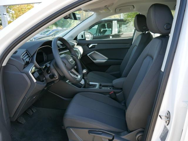 Audi Q3 35 TDI DPF QUATTRO * LED PARKTRONIC SITZHEIZUNG VIRTUAL COCKPIT TEMPOMAT 