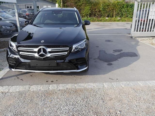 Mercedes-Benz GLC - 250 4MATIC * 9G-TRONIC AMG LINE HEAD-UP-DISPLAY PANORAMA-SD PARK-PAKET