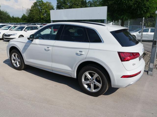 Audi Q5 45 TFSI * QUATTRO S-TRONIC SPORT LED NAVI MMI TOUCH KAMERA PDC SHZG 18 ZOLL 