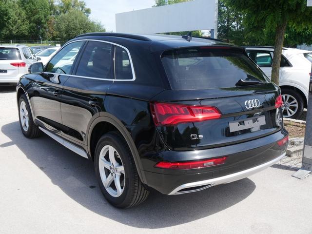 Audi Q5 45 TFSI * QUATTRO S-TRONIC SPORT LED NAVI MMI TOUCH KAMERA PDC SHZG 18 ZOLL 