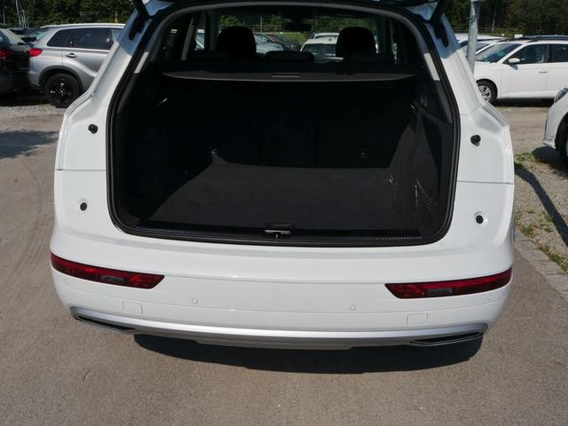 Audi Q5 45 TFSI * QUATTRO S-TRONIC SPORT LED NAVI MMI TOUCH KAMERA PDC SHZG 18 ZOLL 