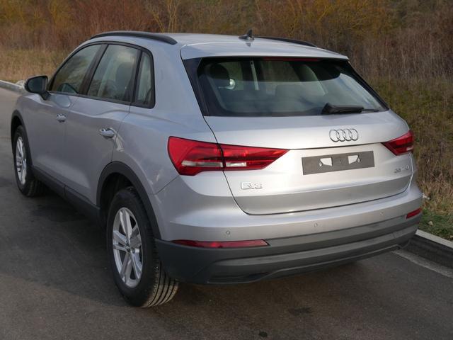 Audi Q3 35 TFSI CoD * LED PARKTRONIC SITZHEIZUNG VIRTUAL COCKPIT 17 ZOLL TEMPOMAT 