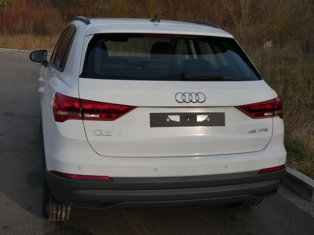 Audi Q3 35 TFSI CoD * LED PARKTRONIC SITZHEIZUNG VIRTUAL COCKPIT 17 ZOLL TEMPOMAT 