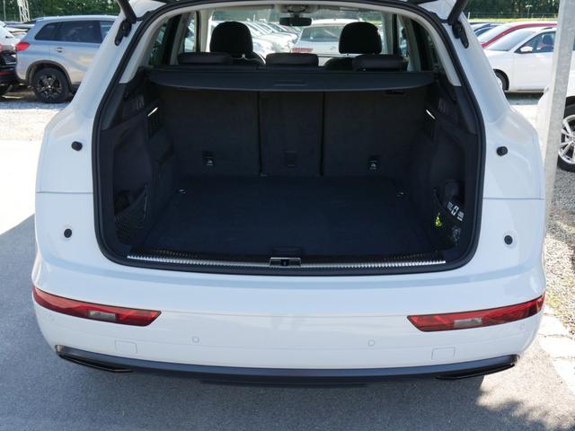 Audi Q5 40 TDI DPF * QUATTRO S-TRONIC LED NAVI MMI TOUCH KAMERA PDC SHZG 18 ZOLL 