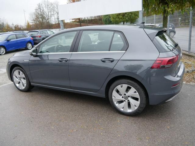 Volkswagen Golf VIII 1.5 TSI ACT STYLE * ACC WINTERPAKET NAVI LED KAMERA PDC LENKRADHEIZUNG 