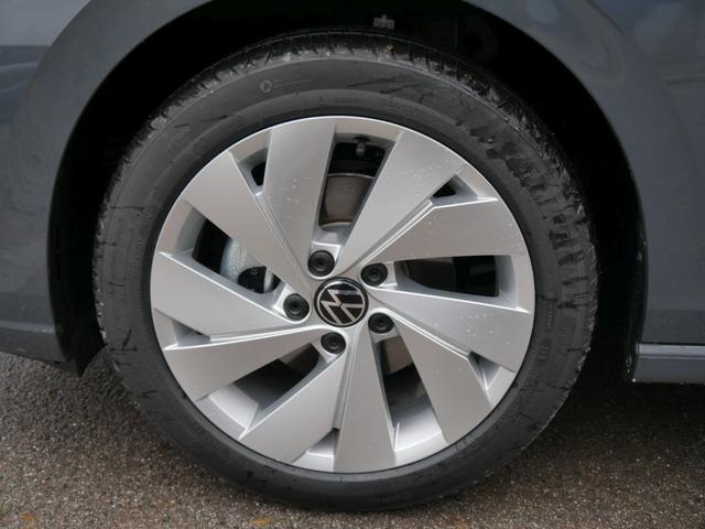 Volkswagen Golf VIII 1.5 TSI ACT STYLE * ACC WINTERPAKET NAVI LED KAMERA PDC LENKRADHEIZUNG 