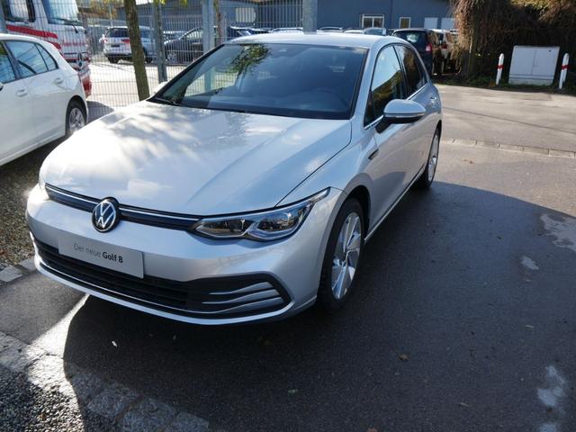 Volkswagen Golf VIII 1.5 TSI ACT STYLE * ACC WINTERPAKET IQ.LIGHT-LED-MATRIX NAVI PDC SHZG VORN & HINTEN 