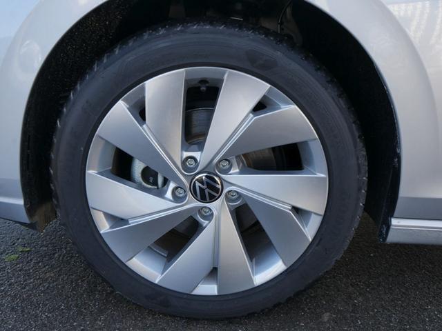 Volkswagen Golf VIII 1.5 TSI ACT STYLE * ACC WINTERPAKET IQ.LIGHT-LED-MATRIX NAVI PDC SHZG VORN & HINTEN 
