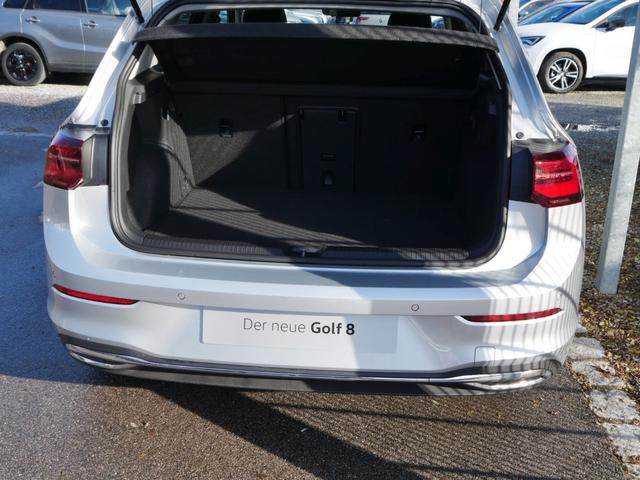 Volkswagen Golf VIII 1.5 TSI ACT STYLE * ACC WINTERPAKET IQ.LIGHT-LED-MATRIX NAVI PDC SHZG VORN & HINTEN 