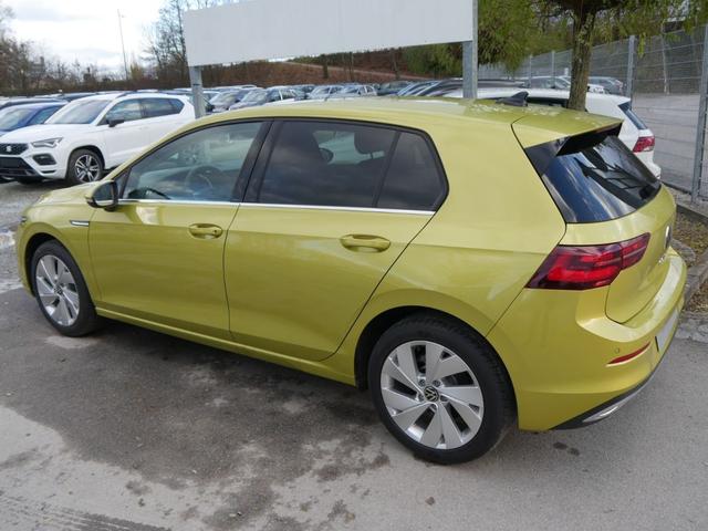 Volkswagen Golf VIII 1.5 TSI ACT STYLE * ACC WINTERPAKET IQ.LIGHT-LED-MATRIX NAVI PDC SHZG VORN & HINTEN 