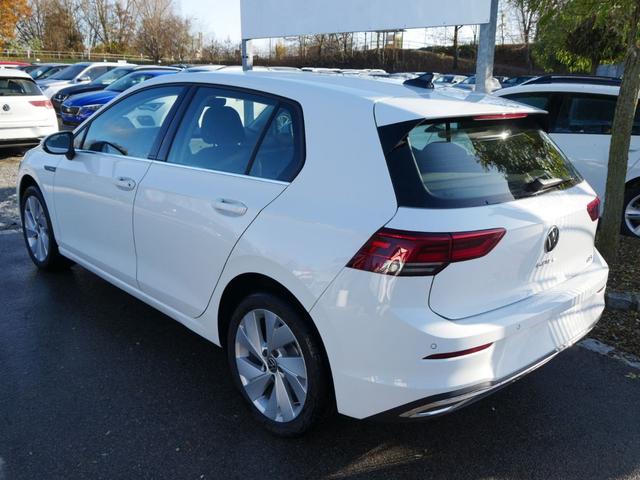 Volkswagen Golf VIII 1.5 eTSI ACT DSG STYLE * ACC WINTERPAKET LED NAVI KAMERA PDC LENKRADHEIZUNG 