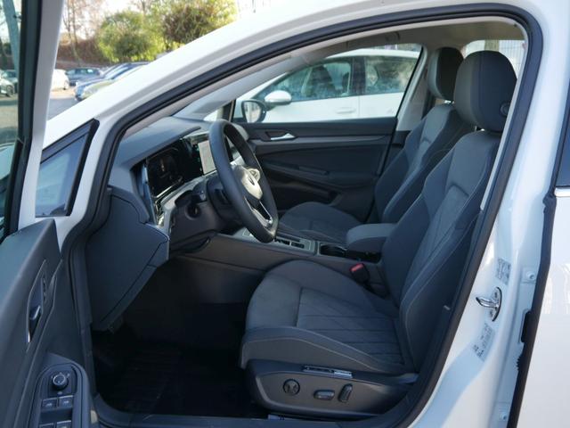 Volkswagen Golf VIII 1.5 eTSI ACT DSG STYLE * ACC WINTERPAKET LED NAVI KAMERA PDC LENKRADHEIZUNG 