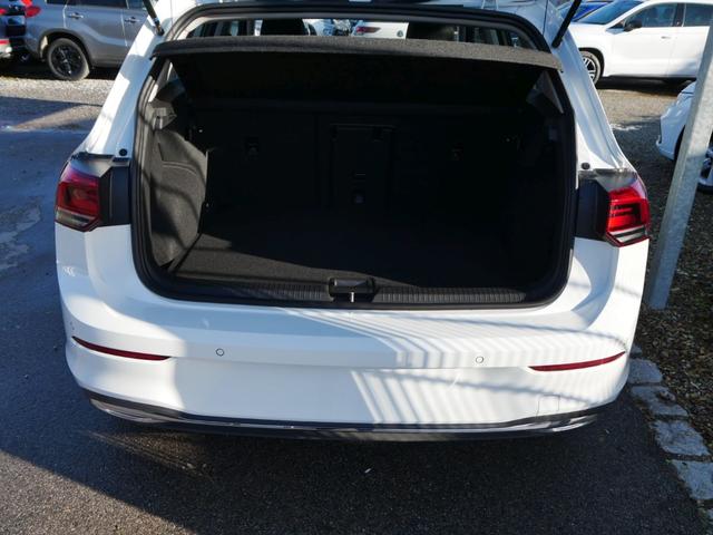 Volkswagen Golf VIII 1.5 eTSI ACT DSG STYLE * ACC WINTERPAKET LED NAVI KAMERA PDC LENKRADHEIZUNG 