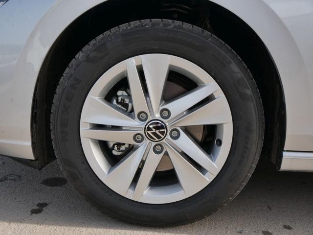 Volkswagen Golf VIII 1.0 TSI LIFE * ACC LED WINTERPAKET LENKRADHEIZUNG PDC SHZG APP-CONNECT 