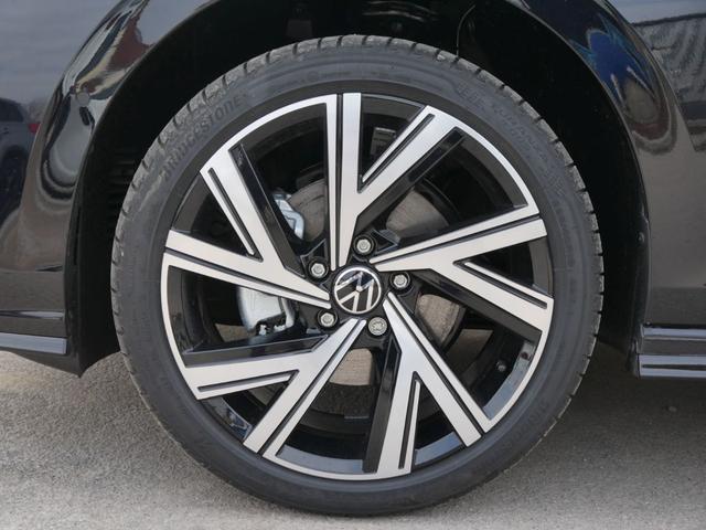 Volkswagen Golf 1.5 eTSI ACT DSG R-LINE * FAHRERASSISTENZPAKET IQ.LIGHT NAVI 18 ZOLL PARK ASSIST LENKRADHEIZUNG 