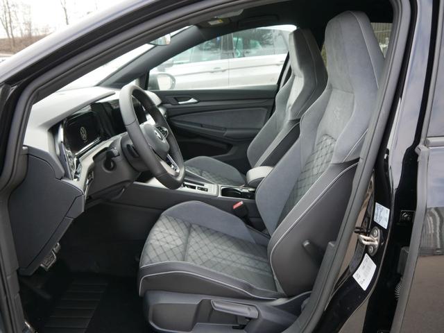 Volkswagen Golf 1.5 eTSI ACT DSG R-LINE * FAHRERASSISTENZPAKET IQ.LIGHT NAVI 18 ZOLL PARK ASSIST LENKRADHEIZUNG 
