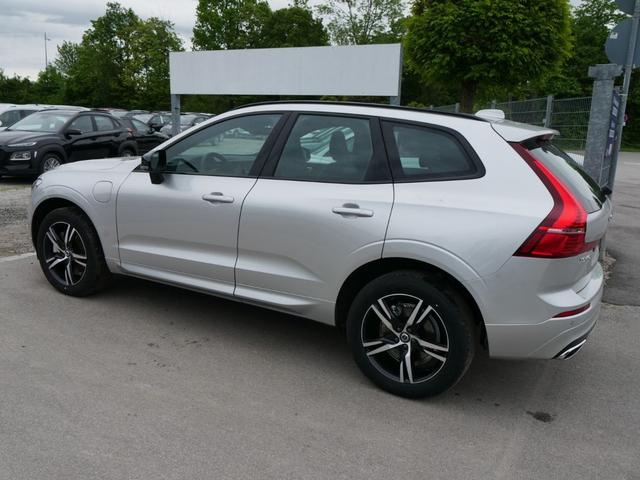 Volvo XC60 Recharge Plug-in Hybrid T6 AWD GEARTRONIC R DESIGN * STANDHEIZUNG PANORAMA LED NAVI 19 ZOLL 
