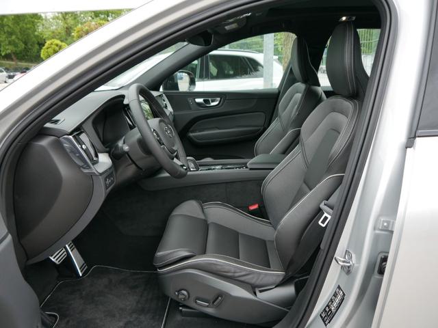 Volvo XC60 Recharge Plug-in Hybrid T6 AWD GEARTRONIC R DESIGN * STANDHEIZUNG PANORAMA LED NAVI 19 ZOLL 