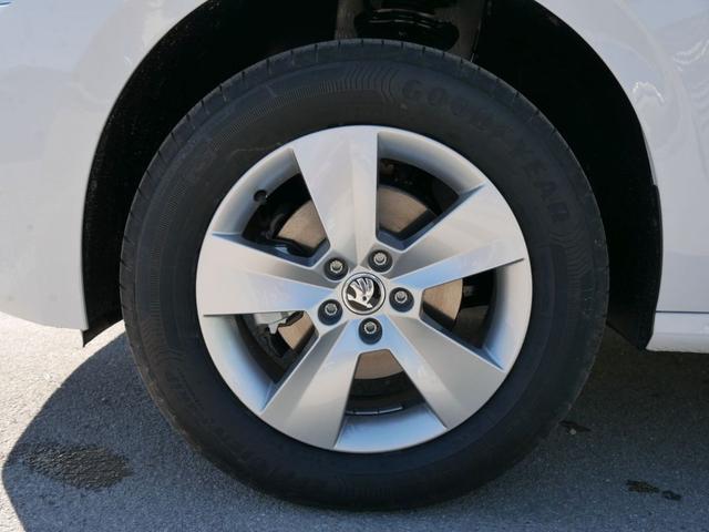 Skoda Kamiq 1.0 TSI DSG AMBITION * AHK TEIL-LED PARKTRONIC SITZHEIZUNG SMARTLINK 