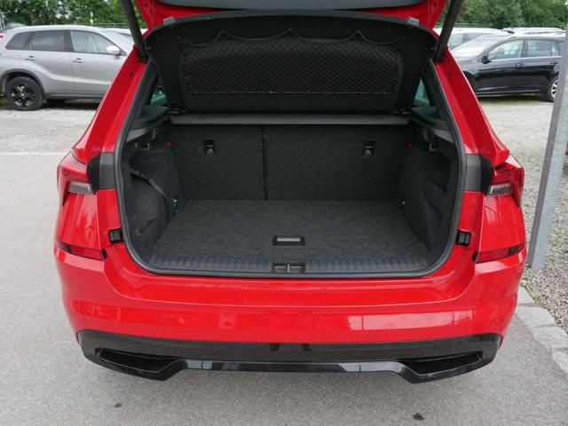 Skoda Kamiq 1.0 TSI DSG MONTE CARLO * ACC AHK PANORAMAGLASDACH LED NAVI KAMERA SHZG VORNE & HINTEN 