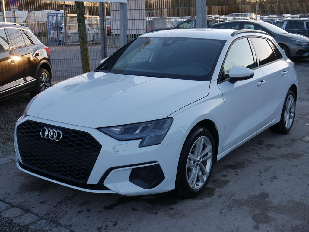 Audi A3 Sportback 35 TFSI CoD * BUSINESSPAKET PARKASSISTENT LED NAVI