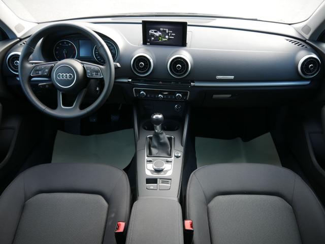 Audi A3 Sportback 35 TFSI CoD * NAVI CONNECTIVITY-PAKET XENON PDC SHZG TEMPOMAT KLIMAAUTOMATIK 