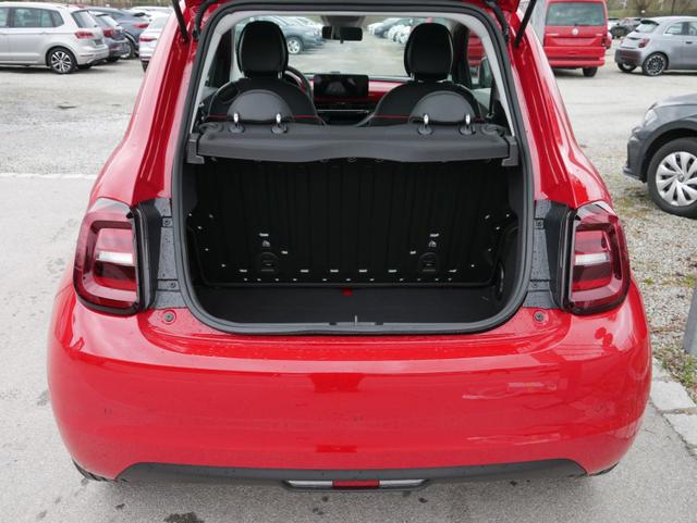 Fiat 500 RED e Limousine 23.8 kWh * NAVI PARKTRONIC KLIMAAUTOMATIK UCONNECT LINK 16 ZOLL 