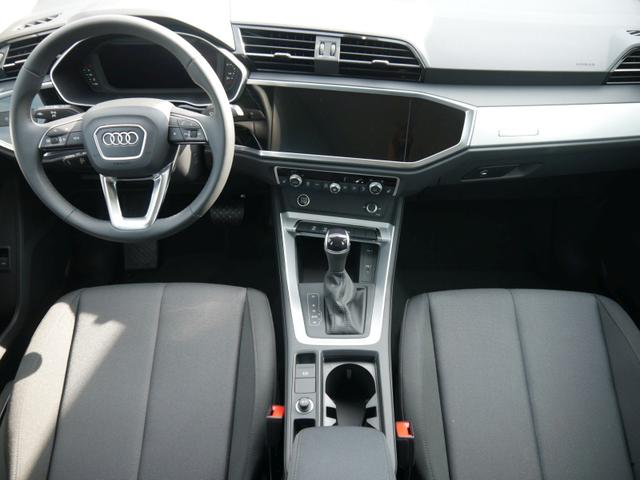 Audi Q3 35 TFSI CoD S-TRONIC * AHK LED NAVI PARKTRRONIC SITZHEIZUNG KLIMAAUTOMATIK 