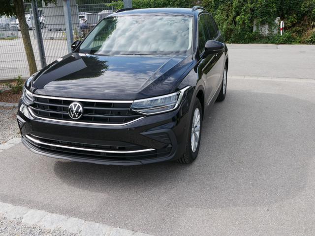 Volkswagen Tiguan - LIFE 1.5 TSI ACT DSG   WINTERPAKET ACC LED PARKTRONIC KLIMAAUTOMATIK Vorlauffahrzeuge
