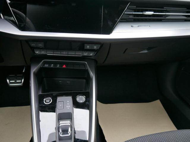 Audi A3 Sportback S-Line 35 TDI * LED ACC NAVI PDC HI. RÜCKFAHRKAMERA KLIMA 