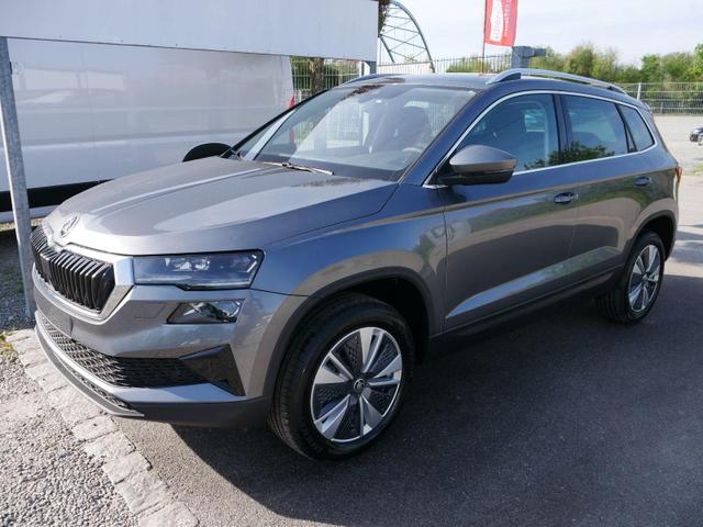 Skoda Karoq - Style 1.5 TSI * PDC SHZ DAB NAVI MATRIX LED FRONT ASSIST