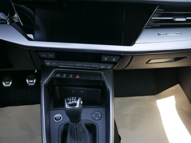 Audi A3 Sportback S-Line 35 TFSI * LED ACC NAVI PDC HI. RÜCKFAHRKAMERA KLIMA 