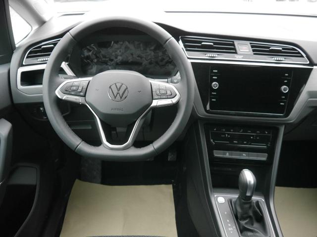Volkswagen Touran Comfortline 1.5 TSI DSG * ACC NAVI WINTERPAKET LANE ASSIST FRONT SIDE 