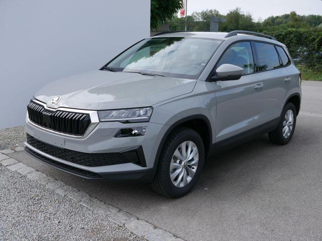 Skoda Karoq - Selection Plus 1,5 TSI *NEUES MODELL*LED*PDC*RFK*FRONT ASSIST*WINTERPAKET*SMARTLINK Vorlauffahrzeuge